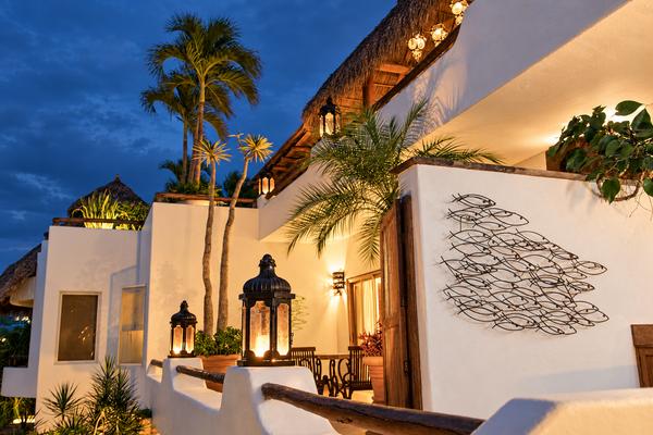 La casa en la hora azul